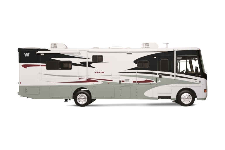 Winnebago - Double Slide Deluxe - Montreal camper